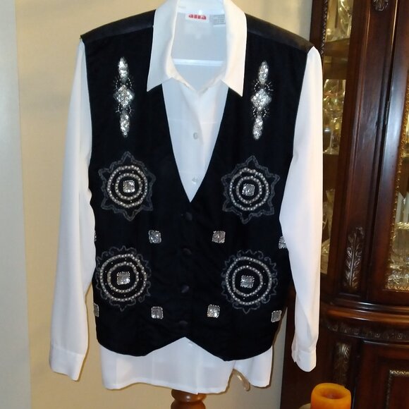 Elegant Vest, Release, Size - L, Made in Germany - Picture 1 of 4